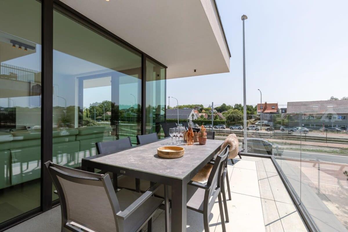 New, Luxurious And Modern Apartment With Private Parking Koksijde Exterior foto
